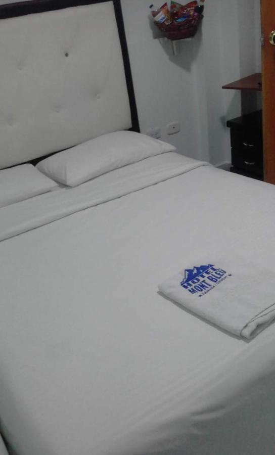 Hotel Mont Bleu Богота Екстериор снимка